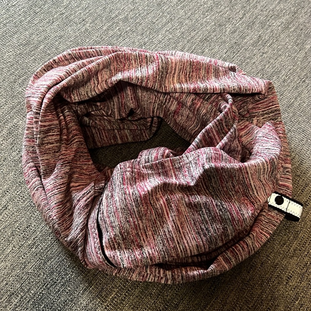 Lululemon vinyasa scarf